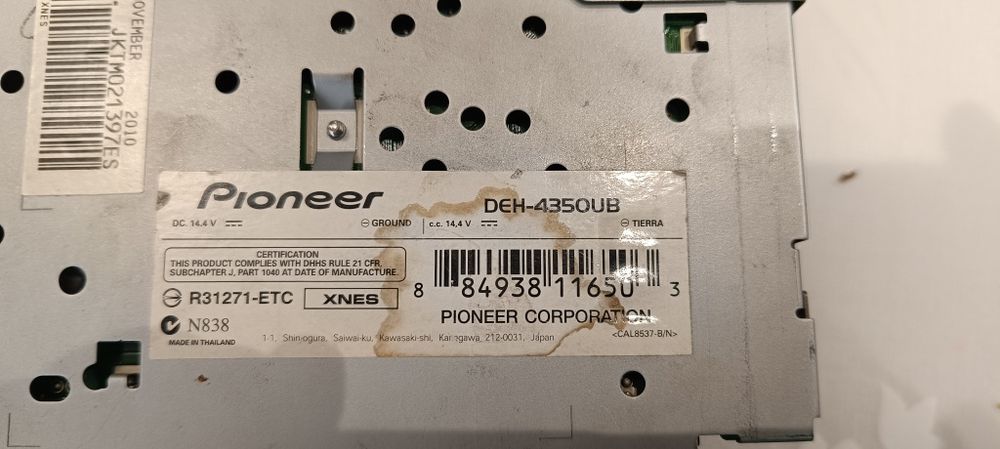 Продам оригинальную магнитолу c Bluetooth