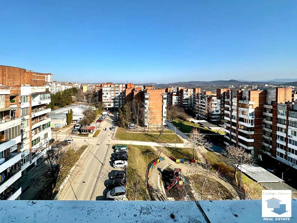 104892 Слънчев тристаен апартамент в кв. Колю Фичето, Велико Търново
