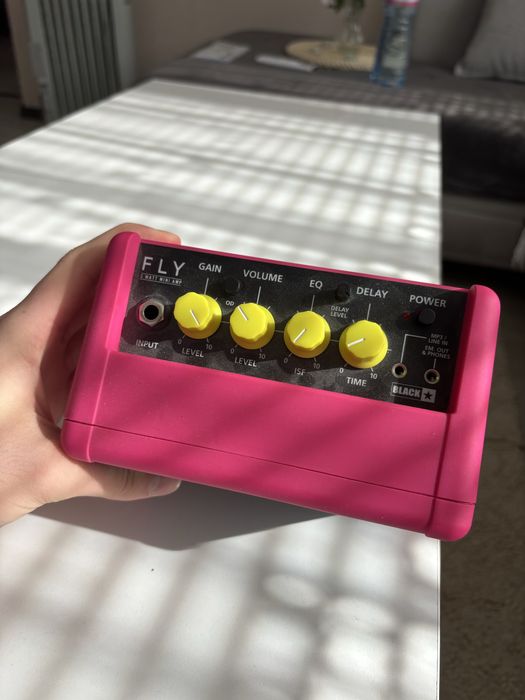 Електрическа китара Pacifica 112j комплект с усилвател, кабел и калъф