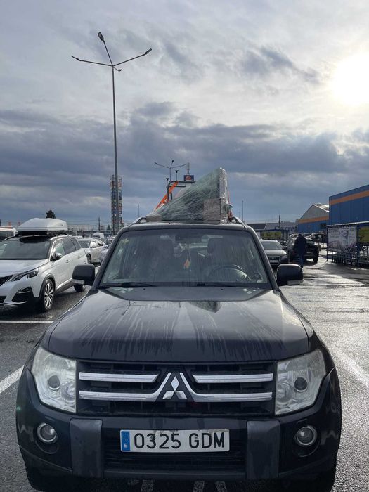 Mitsubishi Pajero/Montero schimb cu Jeep Limited