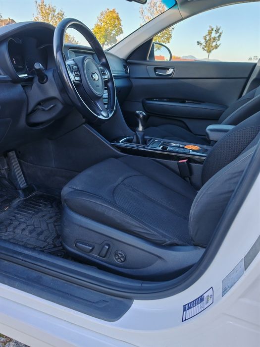 Kia Optima 4 -1.7 - 141cp