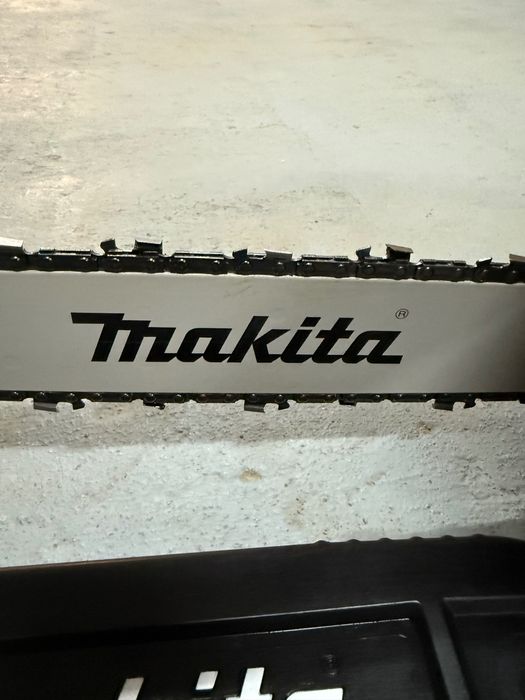 Motoferăstrău Makita-EA3310T