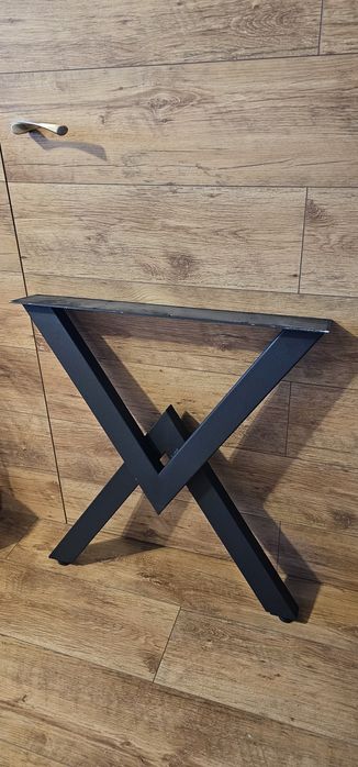 Дизайнерски крака за маса