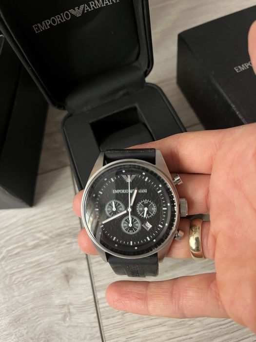 Часовник Emporio Armani