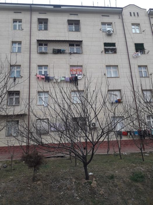 Dom sotiladi 3-qavat 3 honali 66,27kv