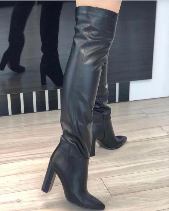 Продам новые сапоги