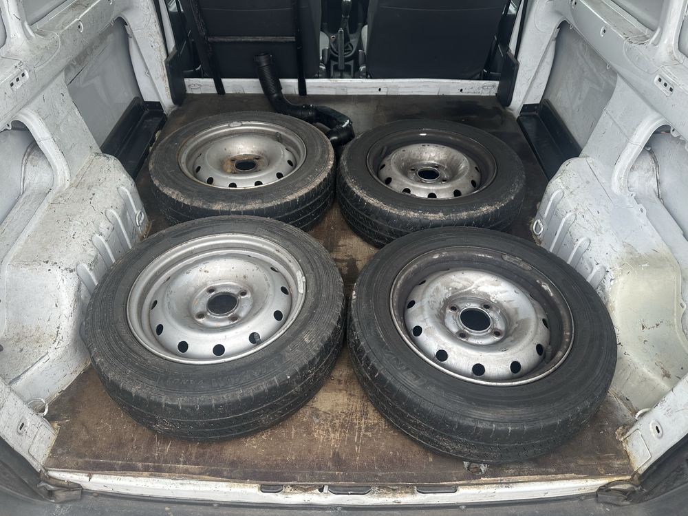 Citroen Berlingo 1.6hdi-75к На Части!!!