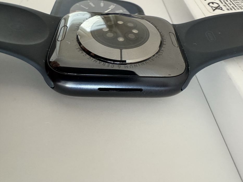 Vand Apple Watch seria 8 Cellular + GPS