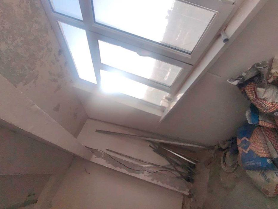 Uy sotiladi 2 xonali 56kv