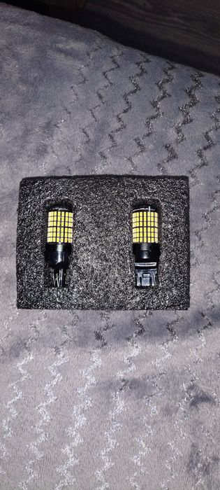 Vand becuri led semnal model SL-144  led .