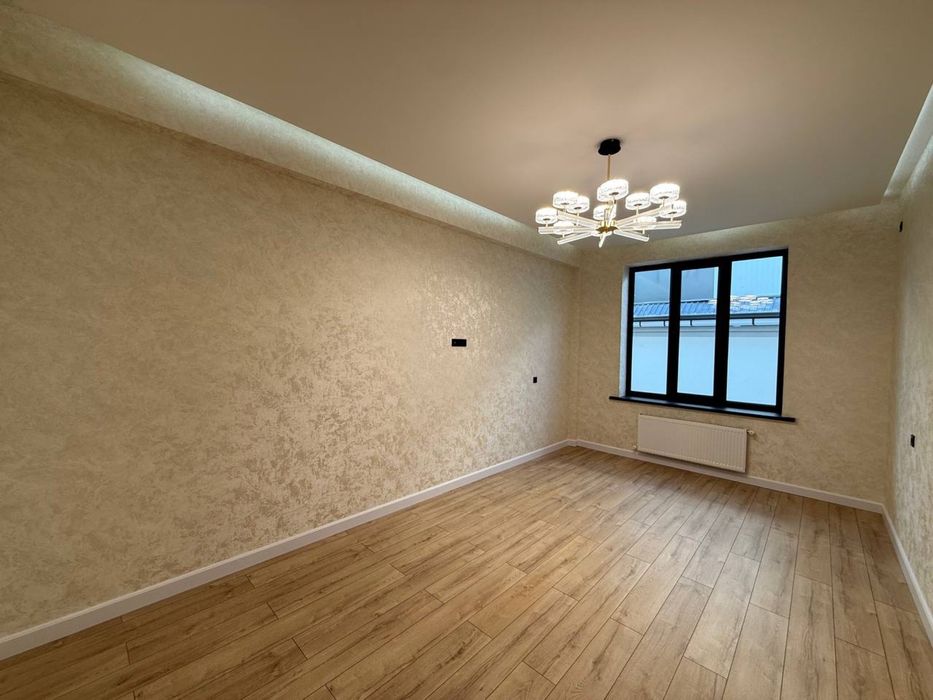 Продаётся двух этажный  участок в Сергелях Хонобод Беруний махалля 3с