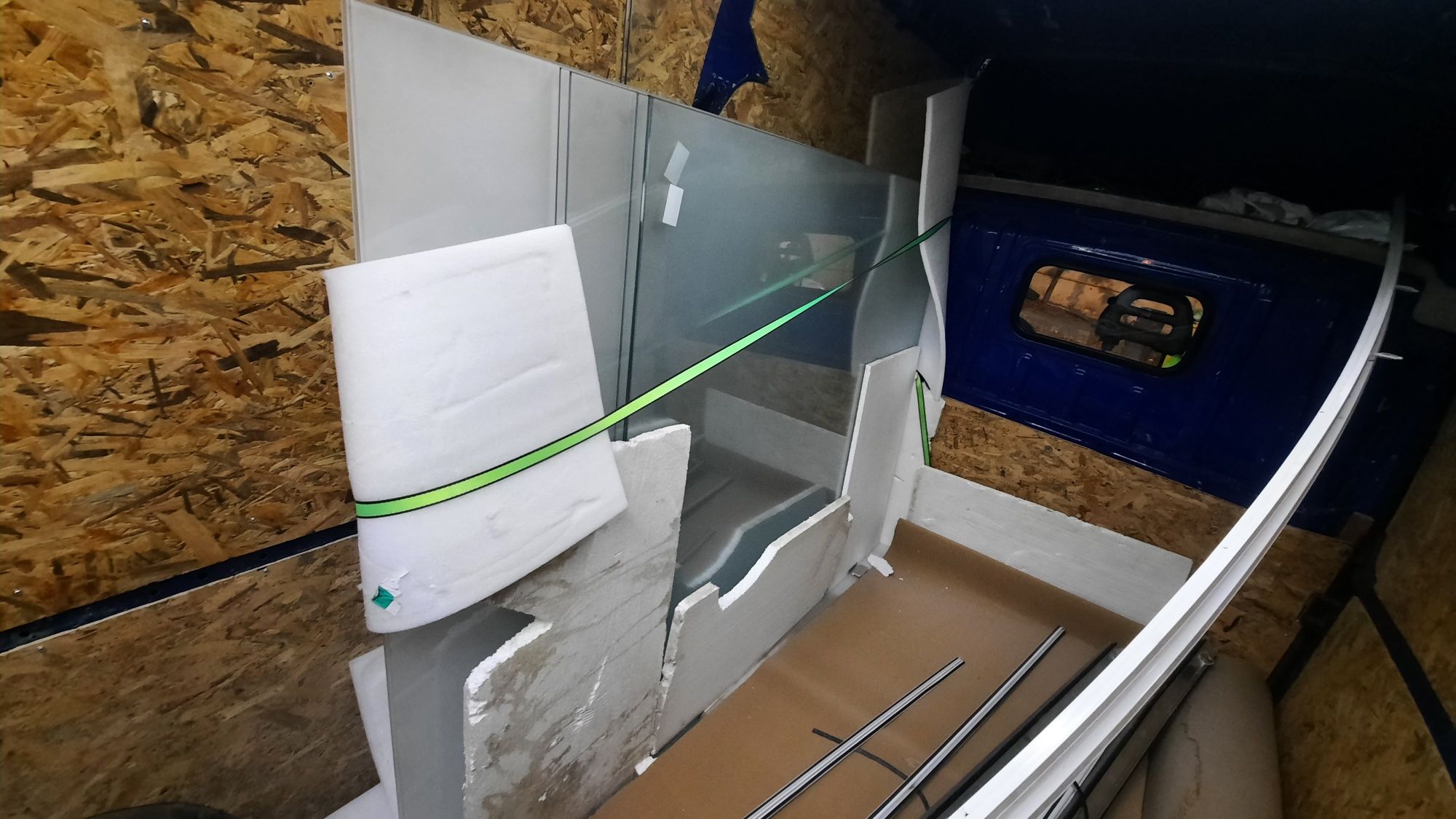 Dubă Mutări mobilă Ikea, transport, dubă bagaje, relocări apartamente