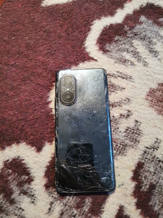 Vând huawei nova 9Se