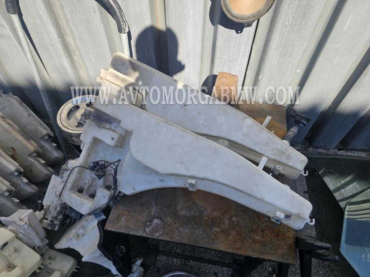 БМВ  Казанче за чистачки вода пръскалки помпичка пълначка помпа BMW *