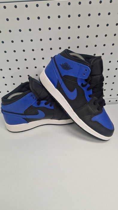 Оригинални мъжки маратонки- Nike Jordan 1 Mid