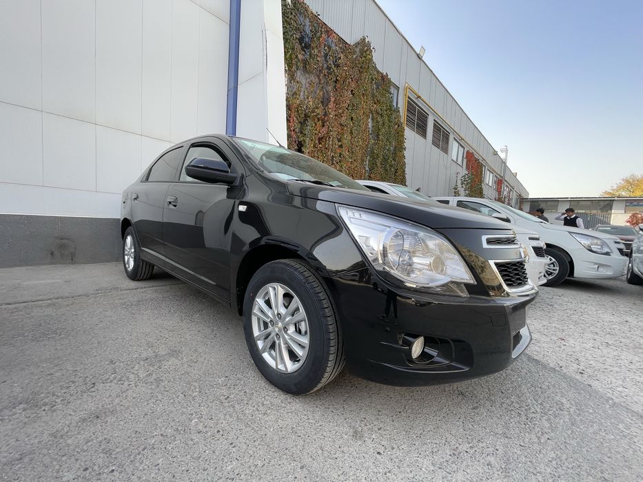 Cobalt MCM Style Black