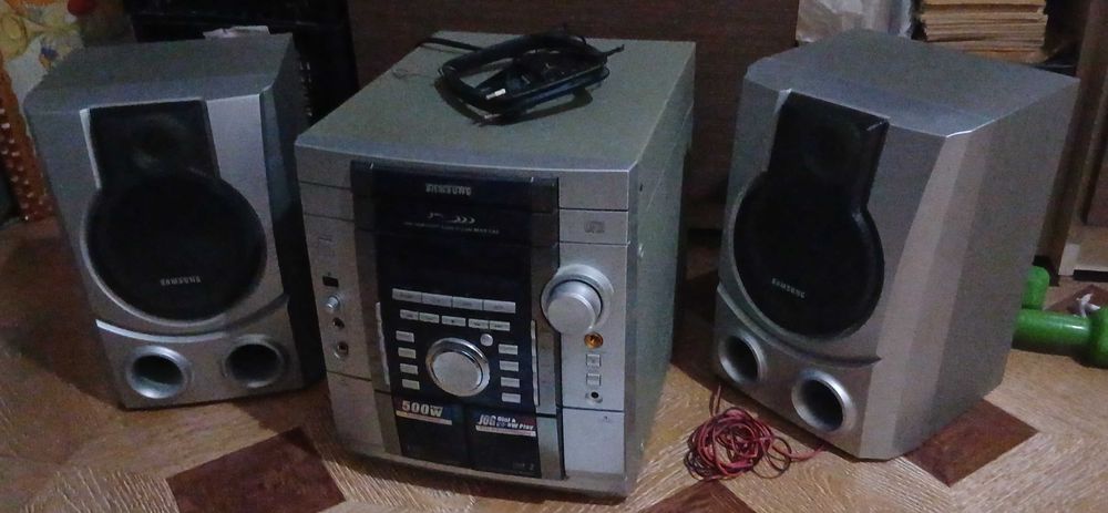 Продается муз центр