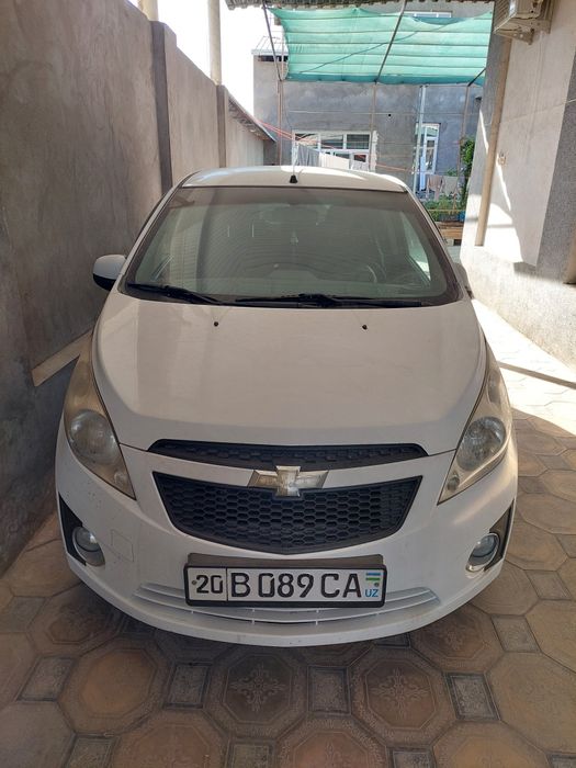Chevrolet spark sotiladi. Òzimniki