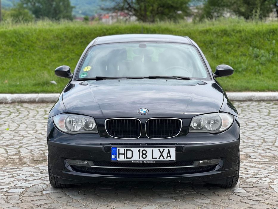 BMW 116i 2008 (benzina) VAND/SCHIMB