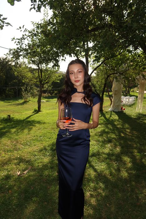 Синее вечернее платье