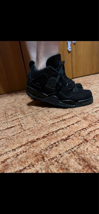 Vand Jordan 4 Black