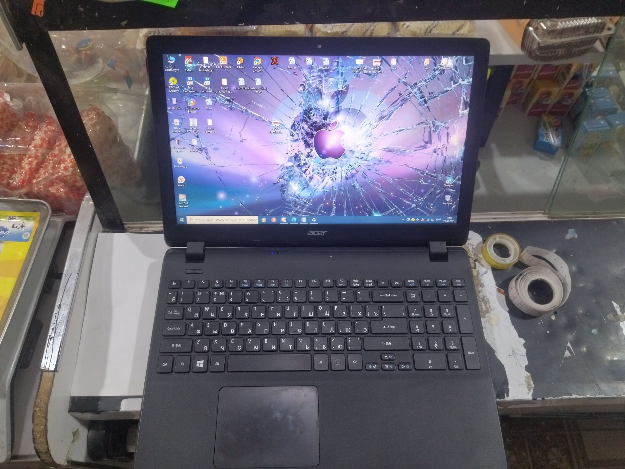 Noutbokk ACER ofisnoy
