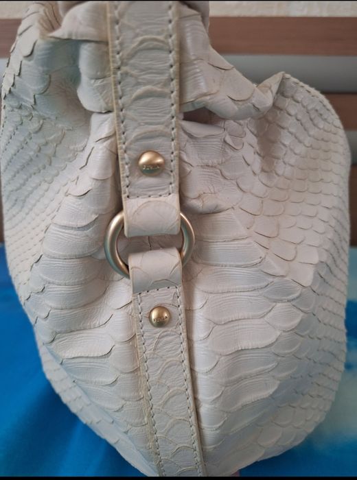 FURLA оргинална естествена кожа