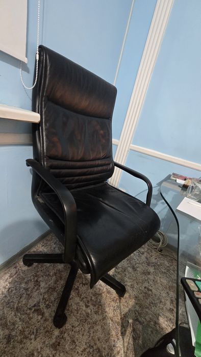 Кресло для офиса,в хорошем состоянии
