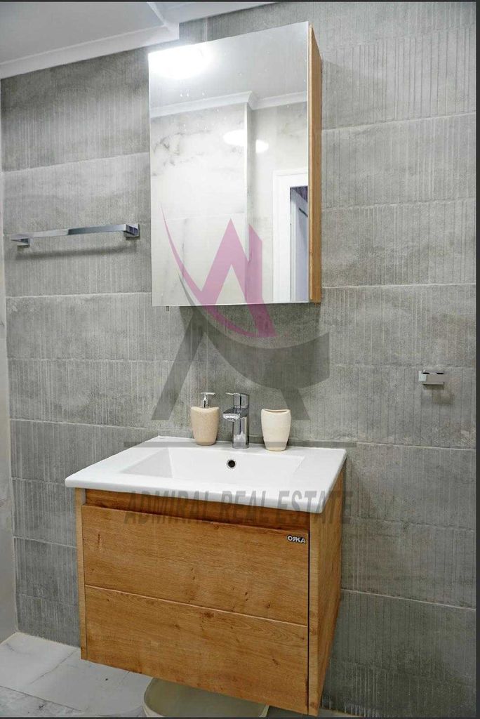 Дава се под наем Мезонет в Варна, Център - 150 кв.м за 250 € - Снимка #6