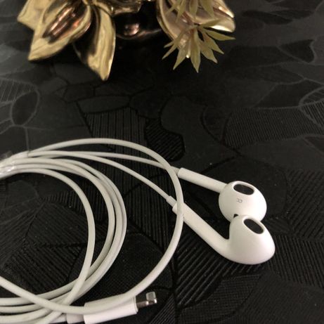 Оригинални слушалки Apple Iphone