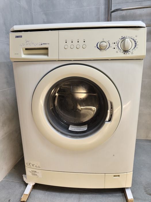 Стиральная машина Zanussi