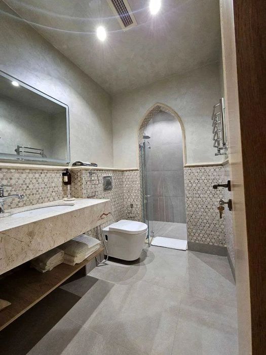 Продам новую гостиницу в восточном стиле в МирзоУлугбекском районе.