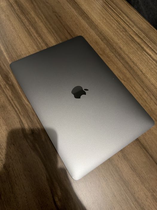 Macbook Pro 13 A2251 2020 (дефект екран) i7 4.1ghz 32 RAM 512GB SSD