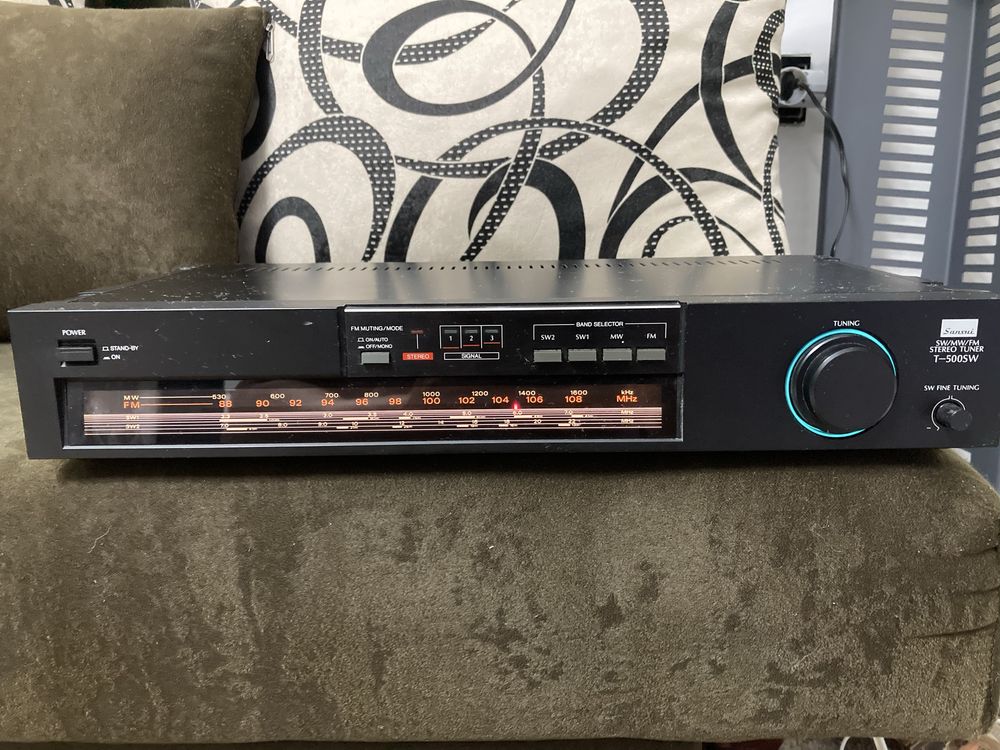 Sansui - Тунер в много добро състояние !