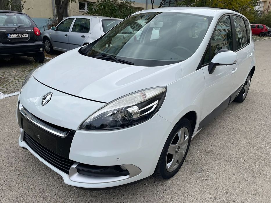 Renault Scenic 1.6 benzina+GPL,110CP,NAVIGATIE,camera marsarier,butelie valabila 2033