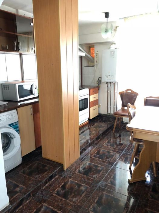 Apartament 3 camere decomandat