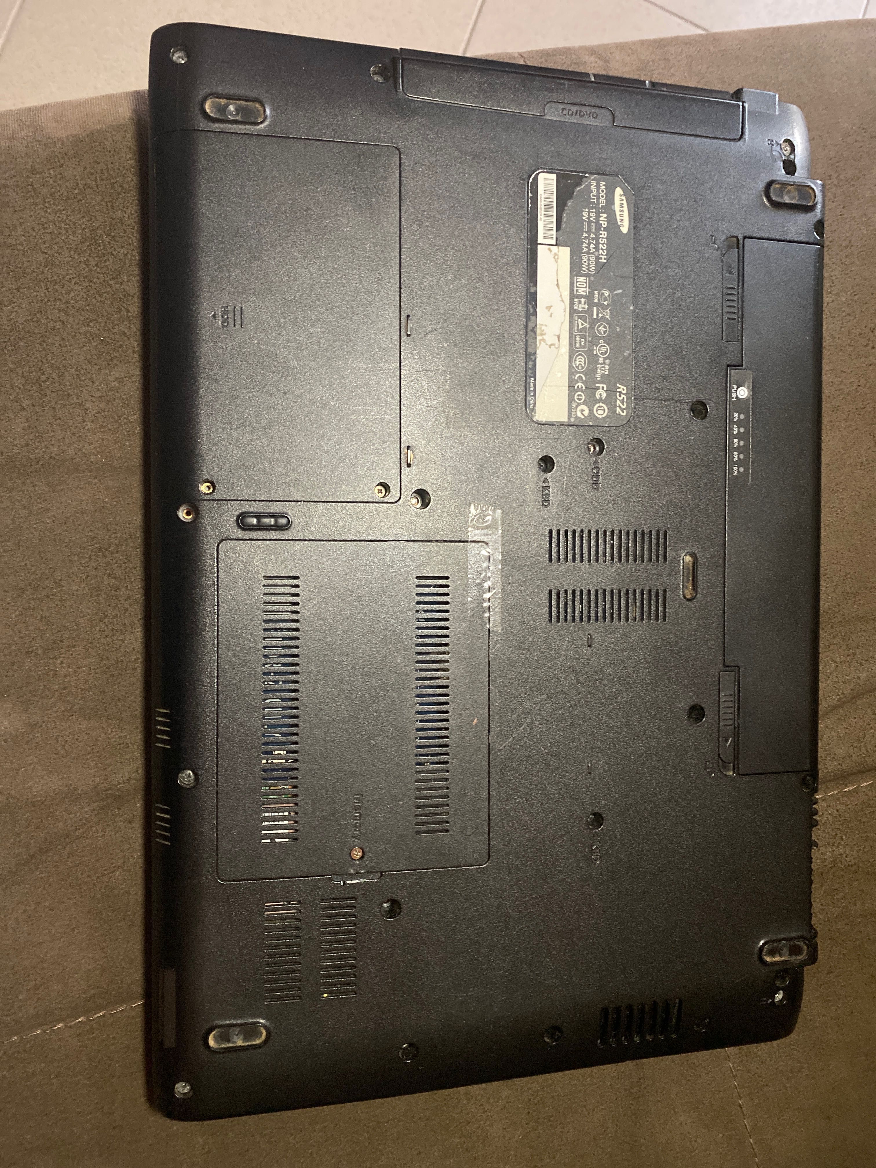 Лаптоп SAMSUNG R522