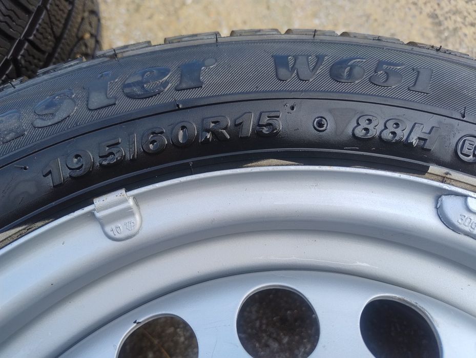 Vând 4 buc cauciucuri