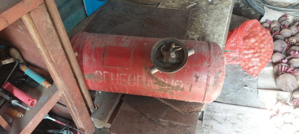 Продам газовый балон на авто