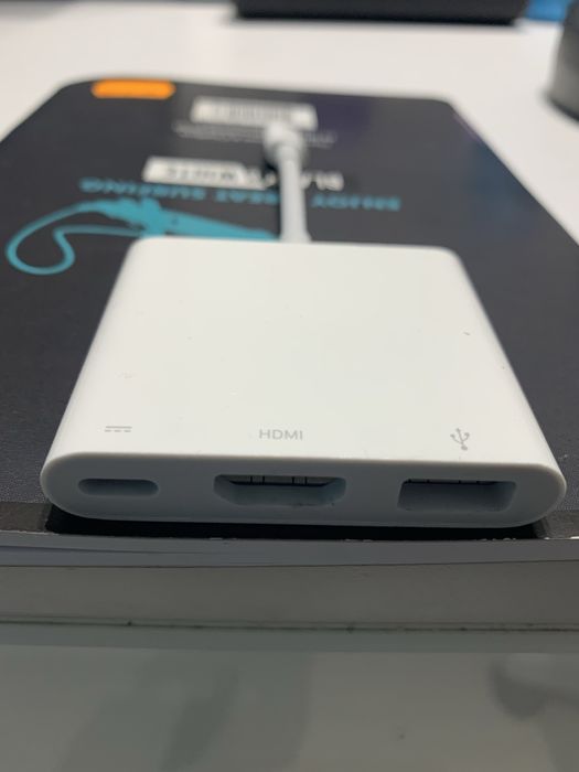 Apple USB-C Digital AV Multiport Adapter (A2119)
