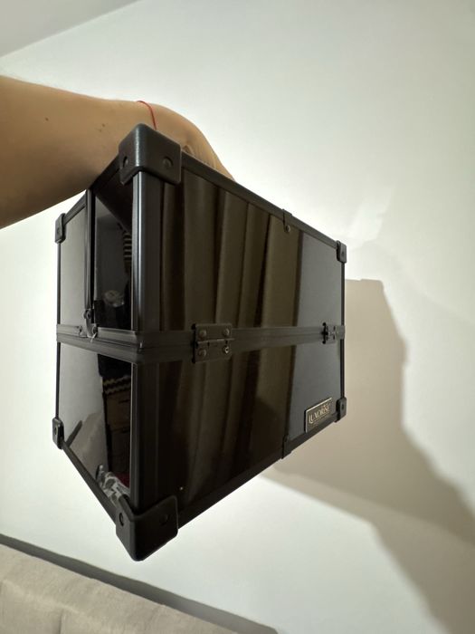 Caseta/Valiza machiaj LUXORISE – nefolosita, perfecta pentru cosmetice