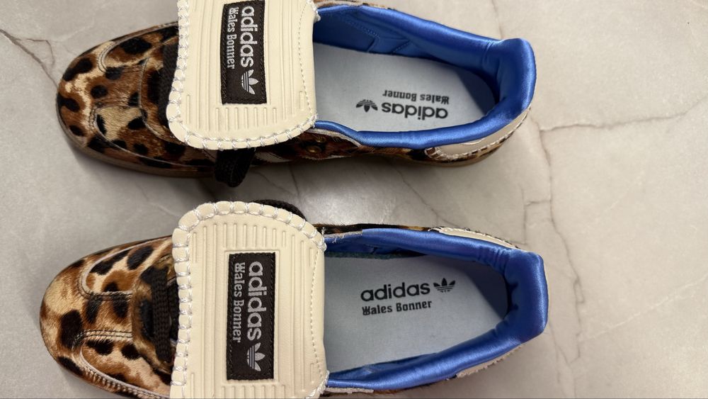 Маратонки Adidas с животинска шарка