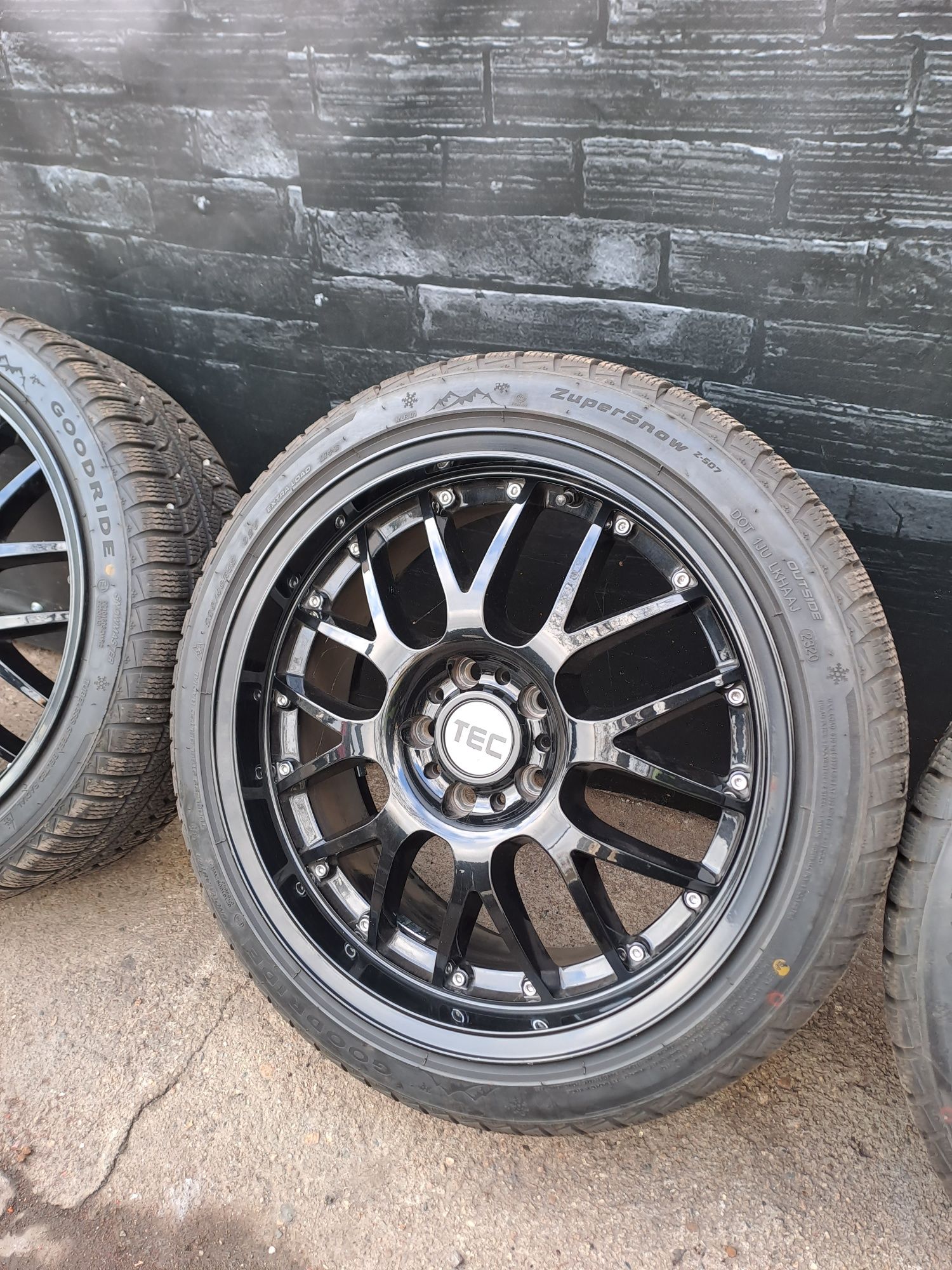 18" 5Х112мм TEC, 5X112mm Алуминиеви джанти със Зимни гуми 225/40/18
