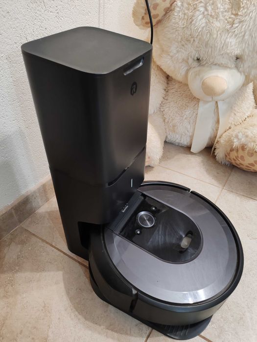 Продавам прахосмукачка и подочистачка робот