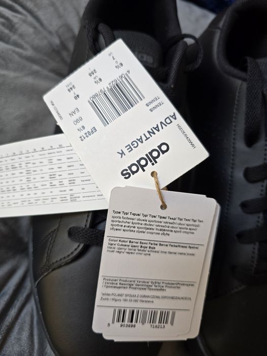 Adidasi ADIDAS noi nepurtati