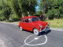 Vînd masina de epocă seat 600