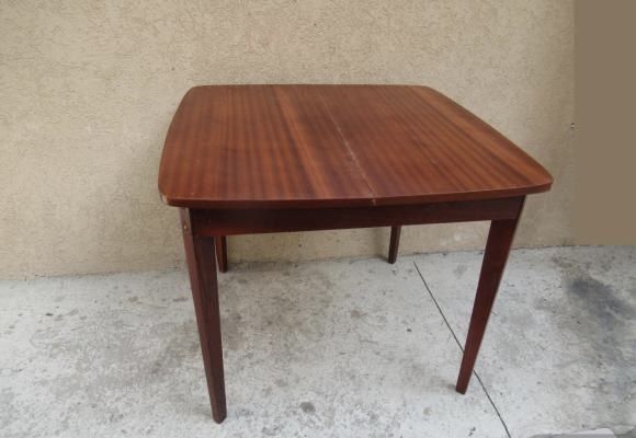 Раздвижной стол.