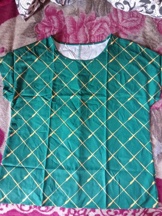 Tricouri elegante de vara cu maneca scurta