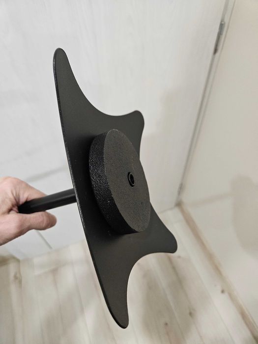 Стойки за съраунд високоговорители