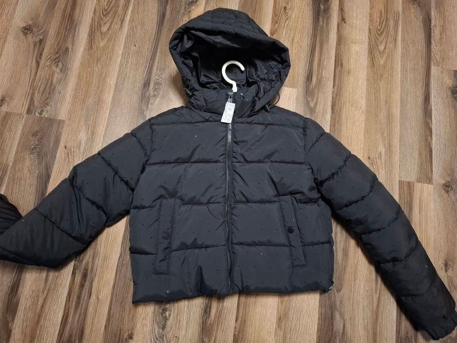 Ново яке с камъчета размер С